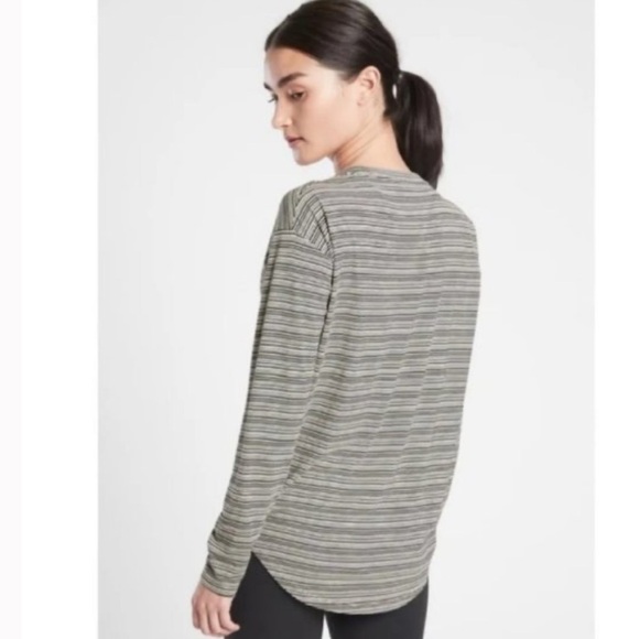 Athleta Cloudlight Stratus Scoop Neck Long Sleeve Striped Top Medium - Picture 3 of 7